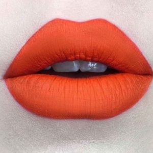 🎃 Kat Von D A Go-Go Studded Kiss Lipstick NWT